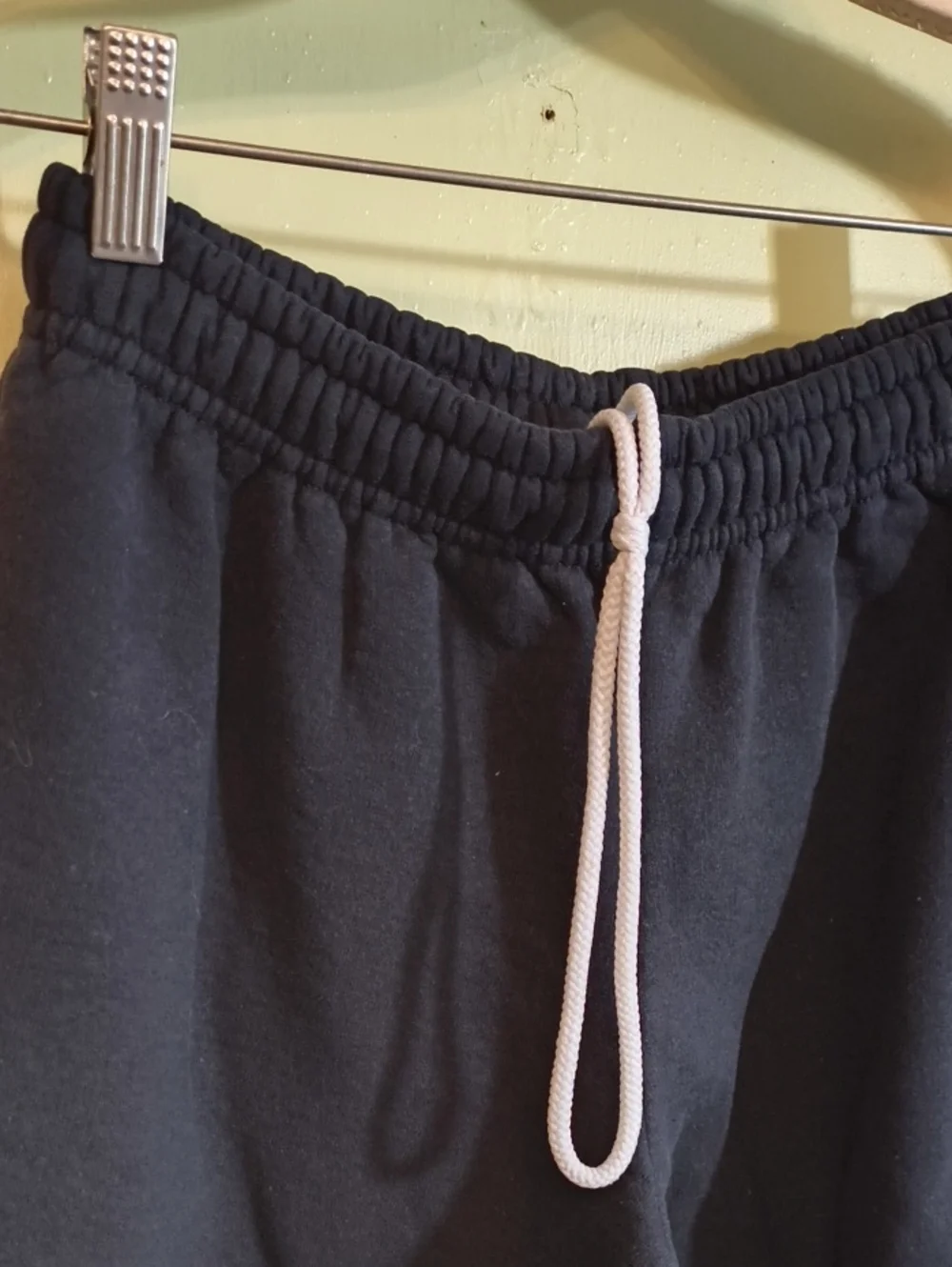 Men's Gildan DryBlend Black Green Cleveland Basketball Sweat Shorts S